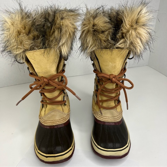 Sorel Joan of ArcticWomen’s Waterproof Faux Fur Boots